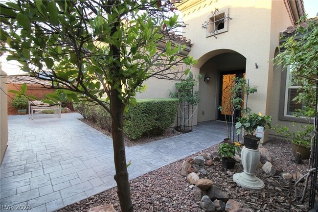 Building Photo - 2812 Sisteron Ct