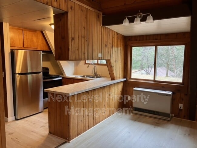 Building Photo - 216 Lake Blaine Dr