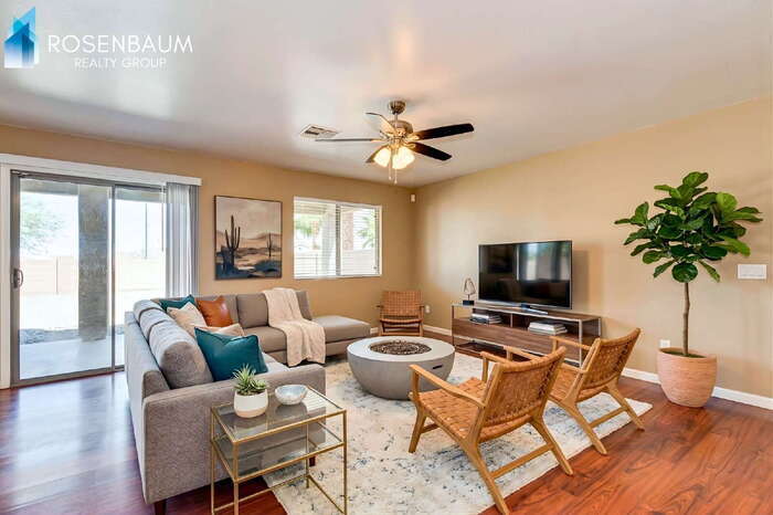 Building Photo - 538 E Dragon Springs Dr