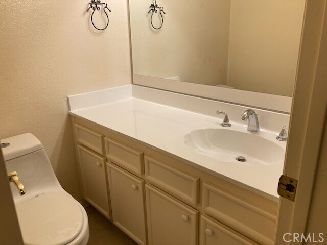 Building Photo - 277 Pleasant St