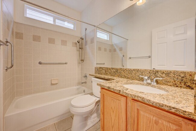 Building Photo - $3,895.00 - 5 Bedrooms, 4 Bathrooms, Single Family Home in Highlands Ranch with Fenced Yard!