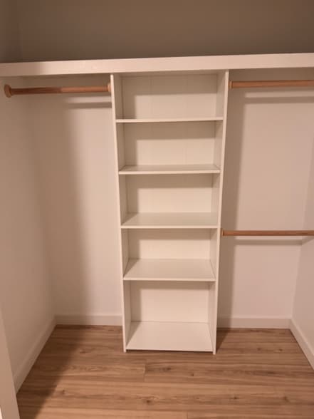 Building Photo - 297 Main St W