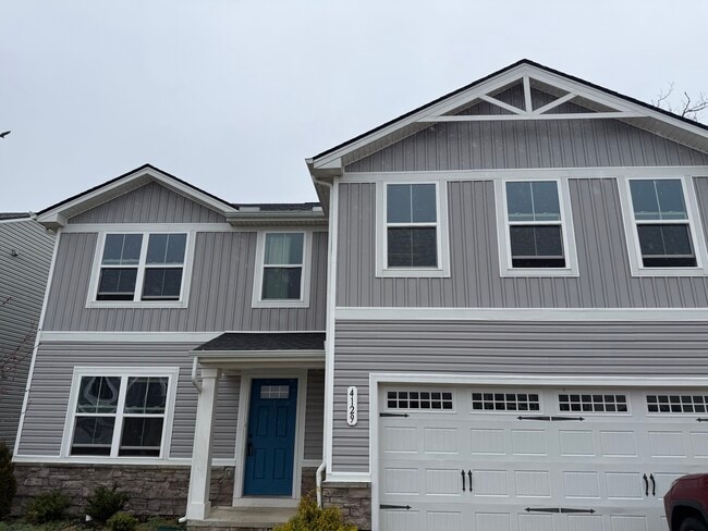 Primary Photo - 4129 Chambord Dr