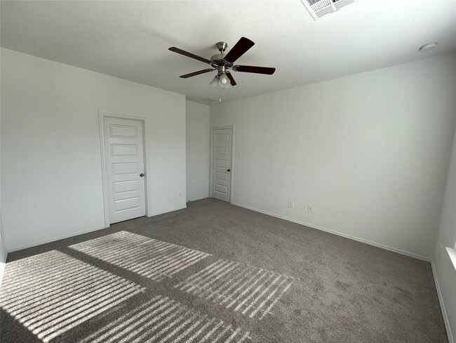 Building Photo - 9695 Caney Trails Rd