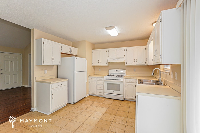 Building Photo - 63 Grassmire Dr