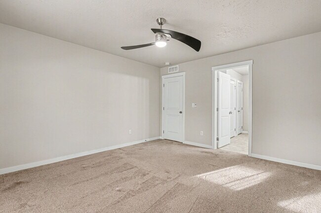 Building Photo - 19361 Kiowa Crk Wy