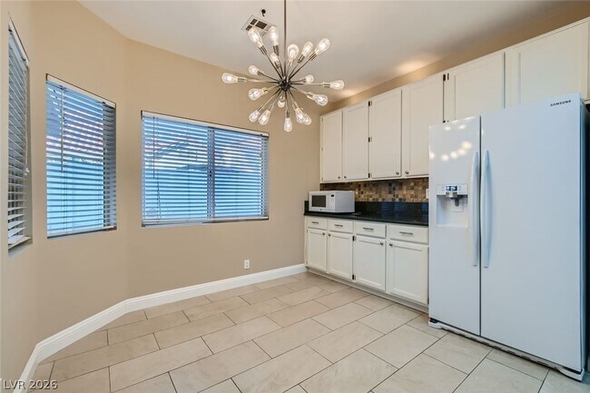 Building Photo - 7624 Desert Largo Ave