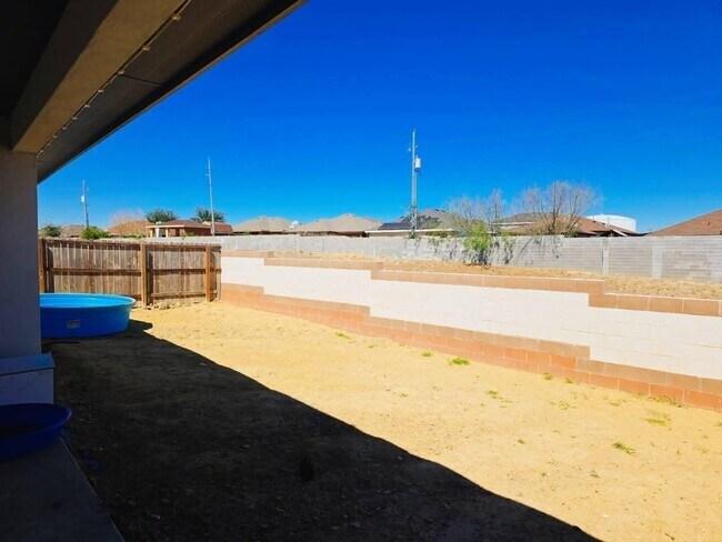 Building Photo - 2214 Durazno Ct