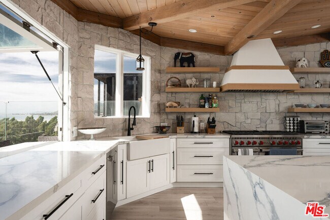 Building Photo - 1044 Waterbury Ln