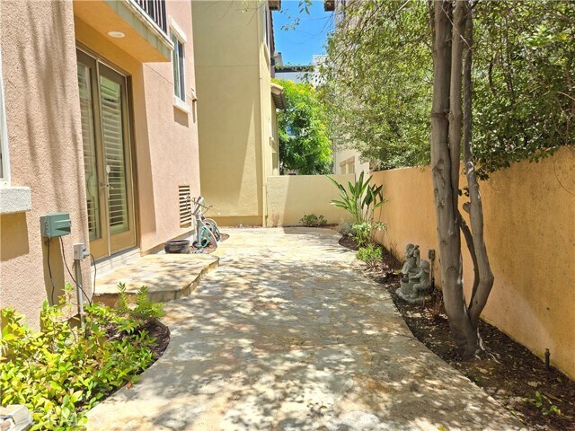 Building Photo - 12914 Agustin Pl