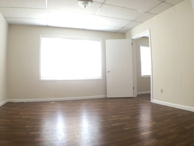 Building Photo - 109 Ford Ave
