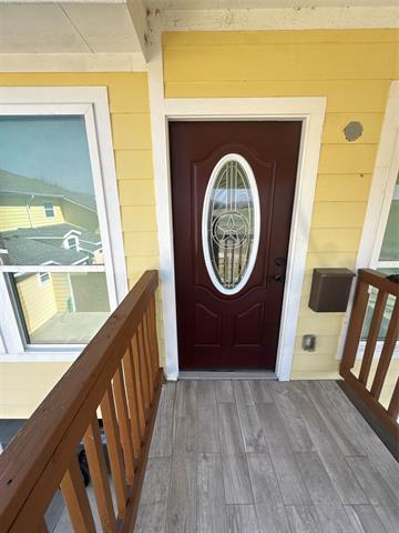 Building Photo - 5016 I-35