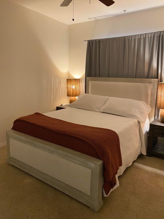 Building Photo - 6020 Seabluff Dr