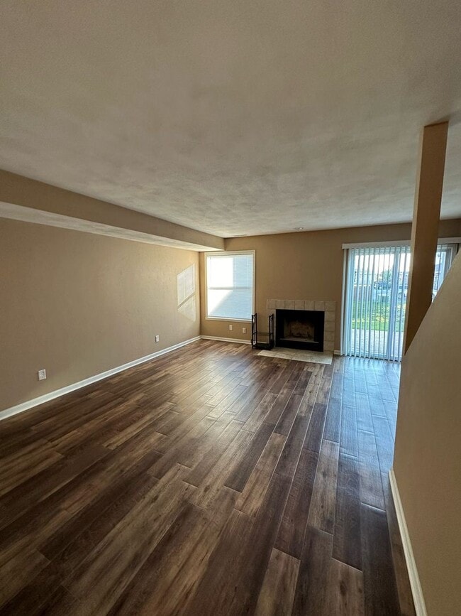 Building Photo - Rockford Townhomes East