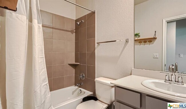 Building Photo - 6400 Rounded Pebble Ln