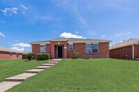 Building Photo - 3016 Southern Hills Ln