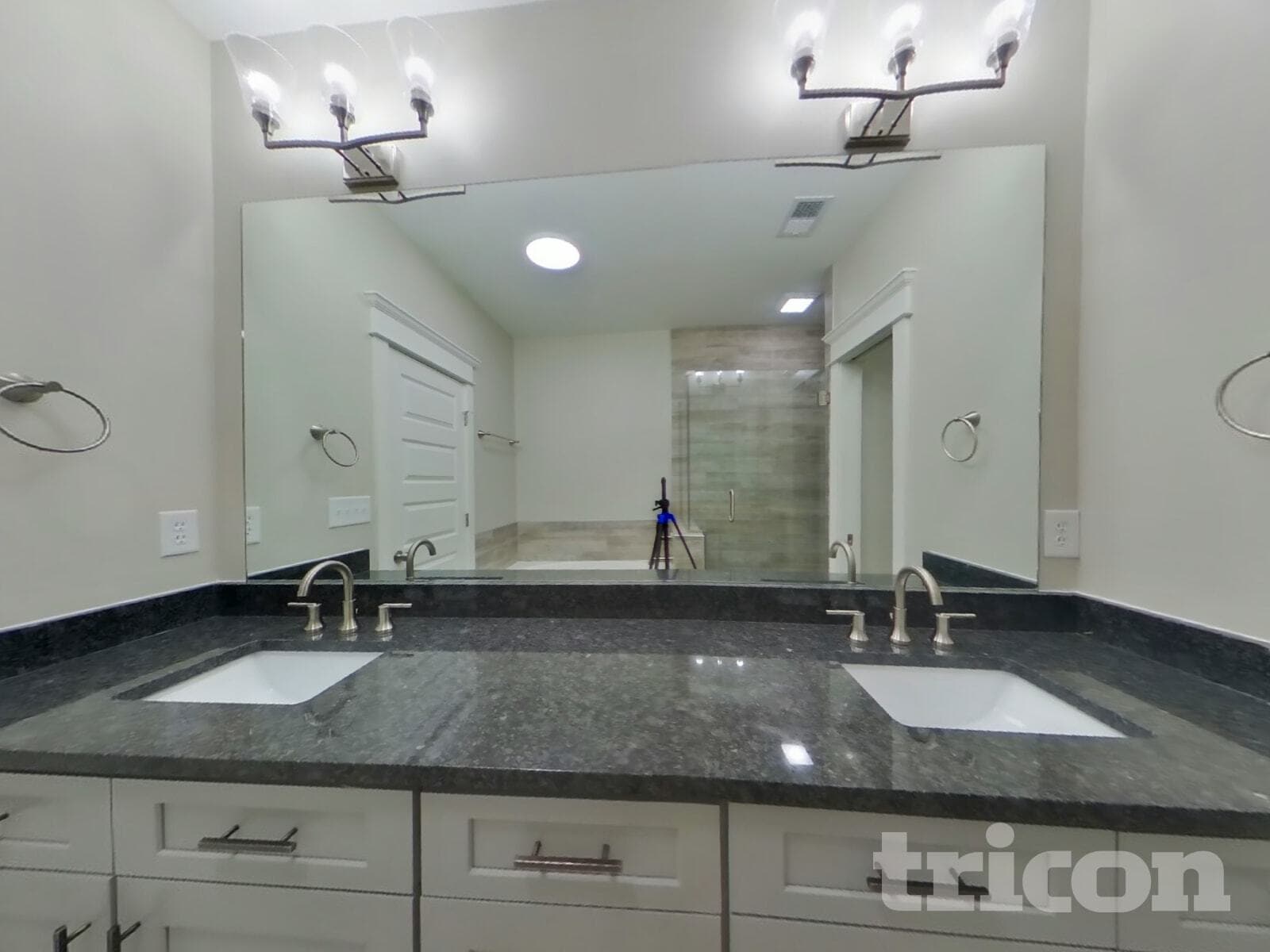 Building Photo - 6813 Charlotte Pike