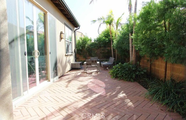 Building Photo - 60 Crestwick