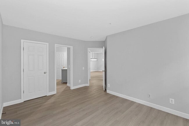 Building Photo - 21850 Locomotive Terrace