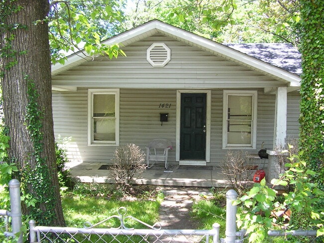 Primary Photo - 1421 Stubbins St