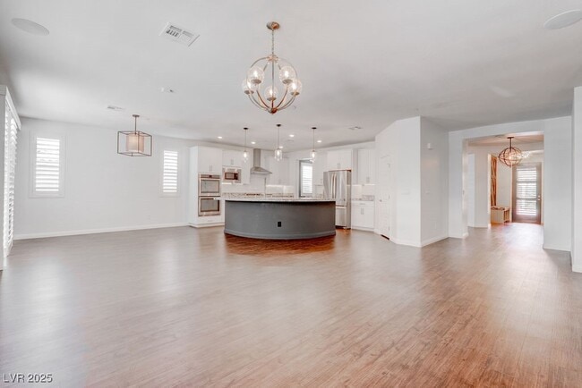 Building Photo - 2489 Cingoli St