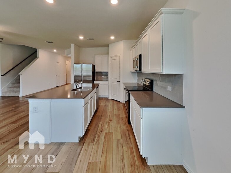 Building Photo - 4900 Parrington Dr