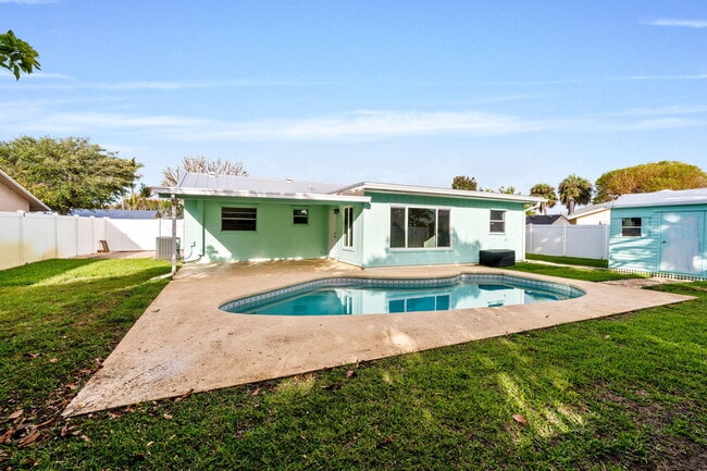 Building Photo - 8675 SW Keathley Ct