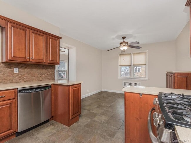 Building Photo - 45 Emerson St