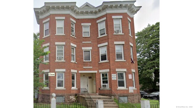 Primary Photo - 90 Chadwick Ave