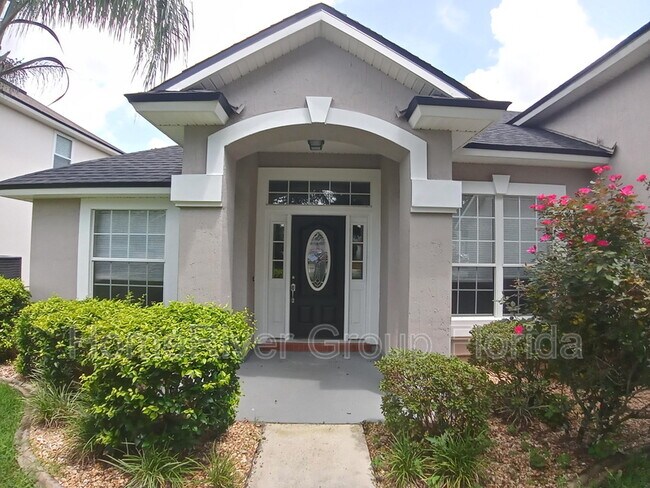 Building Photo - 2575 Creekfront Dr