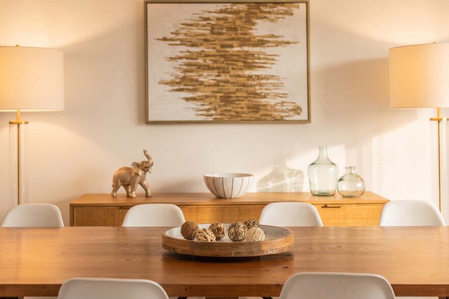 Building Photo - 508 Broadway-SI ID1035011P