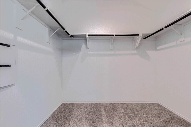 Building Photo - 2407 S Colosseum Ct