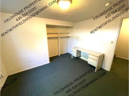 Building Photo - 682 E 800 N