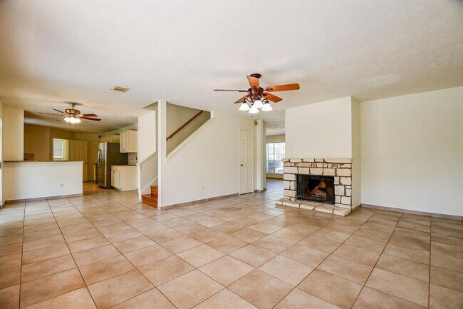 Building Photo - 22510 Holly Lake Dr