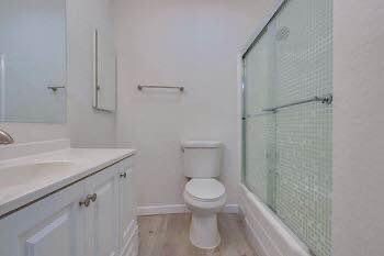 Building Photo - 1409 Superior Ave