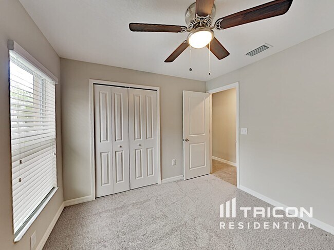 Building Photo - 1748 Broad Winged Hawk Dr
