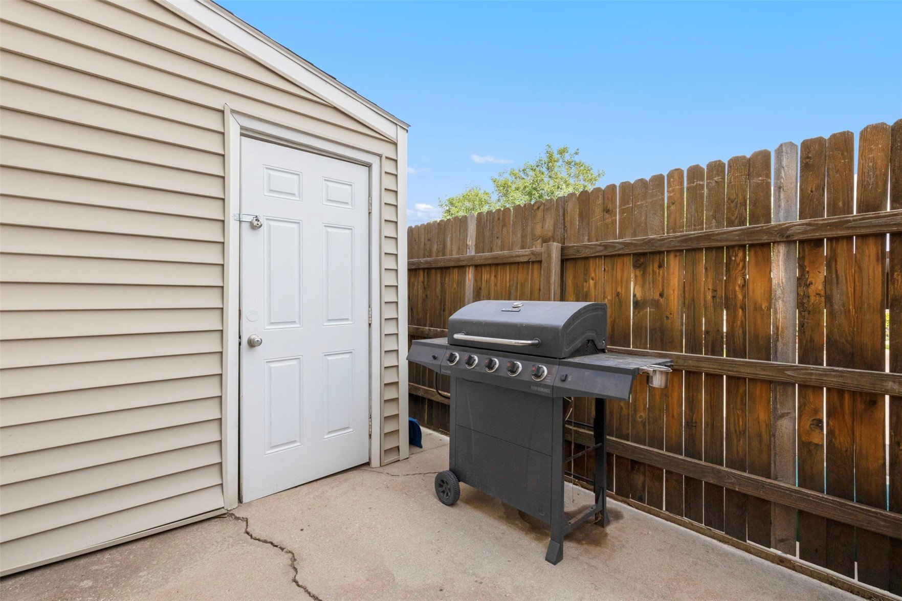 Building Photo - 3112 Vail Pass Dr