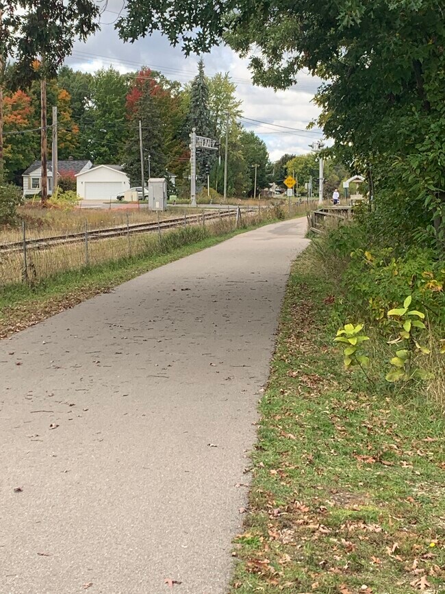 Building Photo - 4244 Mitchell Creek Dr