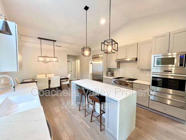 Building Photo - 39866 Newcastle Dr