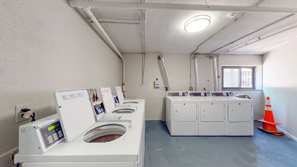 Building Photo - 15 Walbridge St