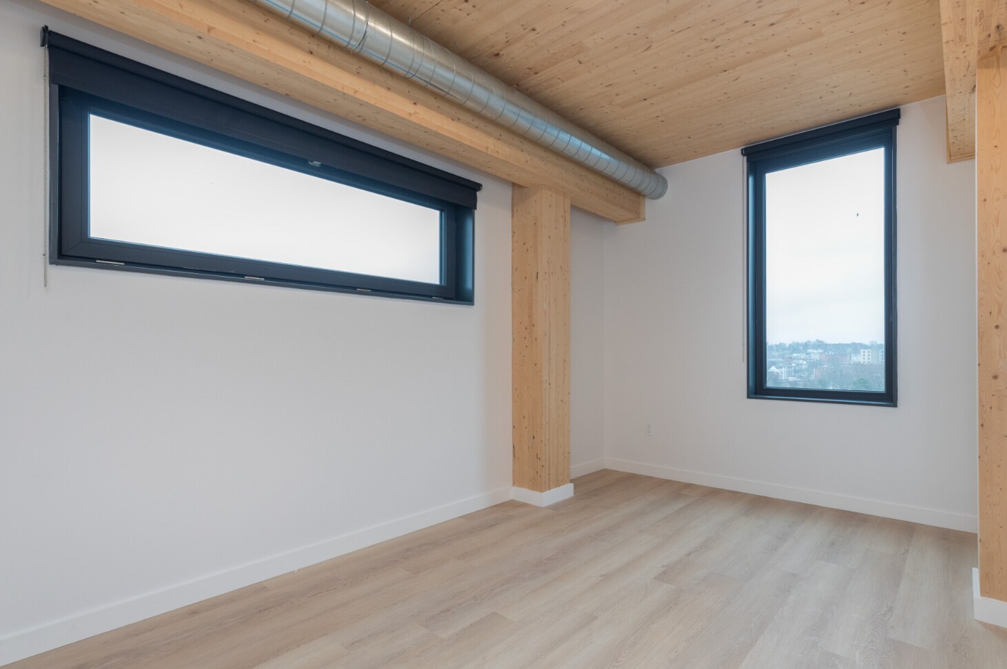 Building Photo - 1 E Lenox St