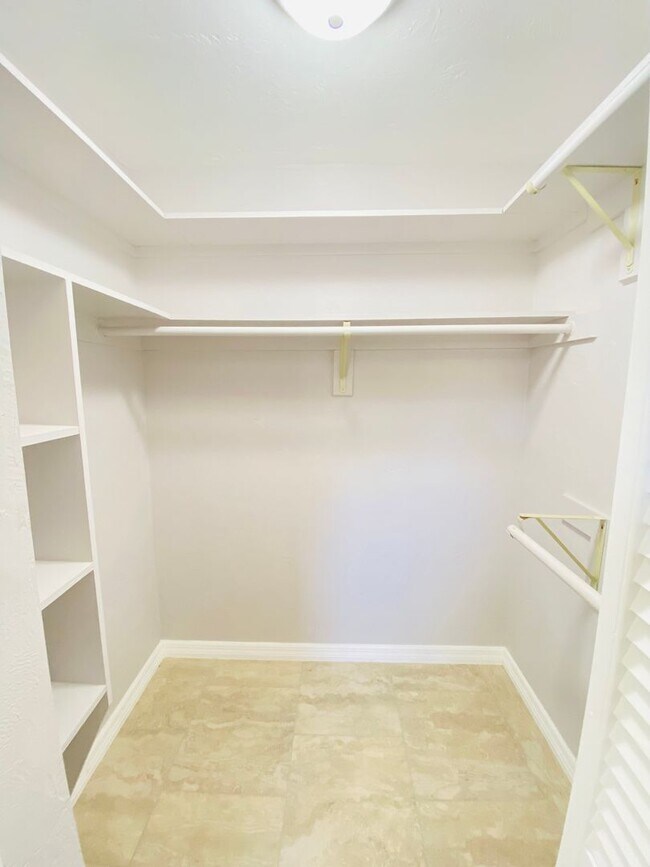 Building Photo - Beautiful 3 Bedroom House in Quiet Ormond Beach Neighborhood