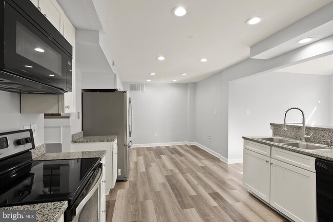 Building Photo - 4435 Flintstone Rd