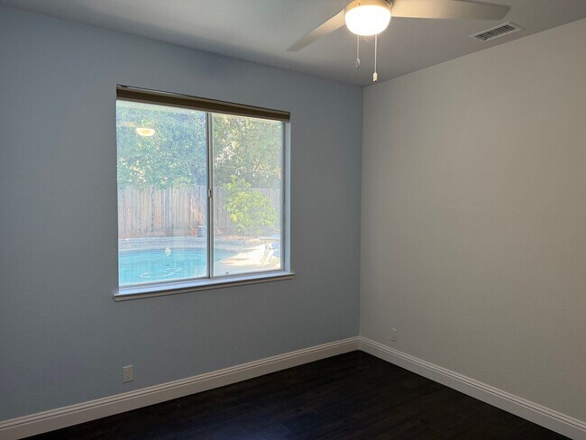 Building Photo - 9223 Camden Lake Way