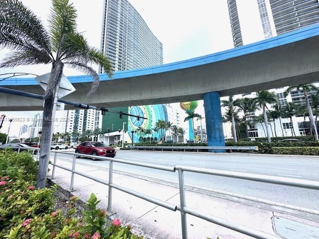 Building Photo - 1801 S Ocean Dr