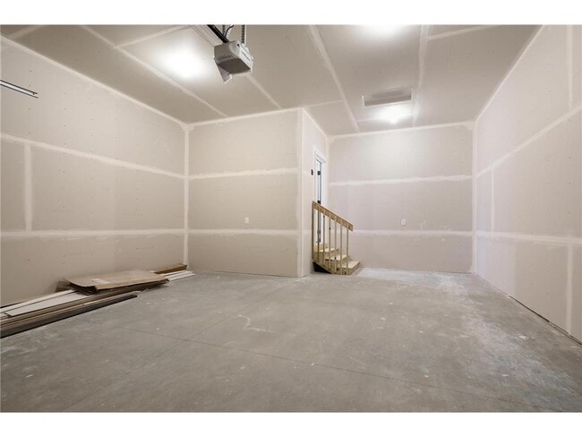 Building Photo - 3801 Kokanee Ave N