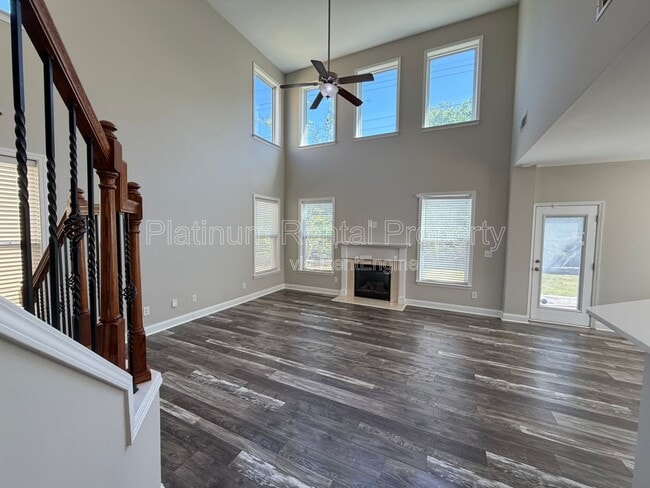 Building Photo - 5555 Falls Landing Dr