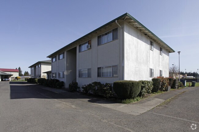 Primary Photo - The Pines Apartments