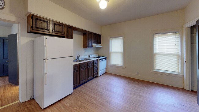 Building Photo - 1051 Liberty St