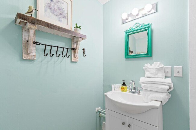 Building Photo - 11520 Council Ln